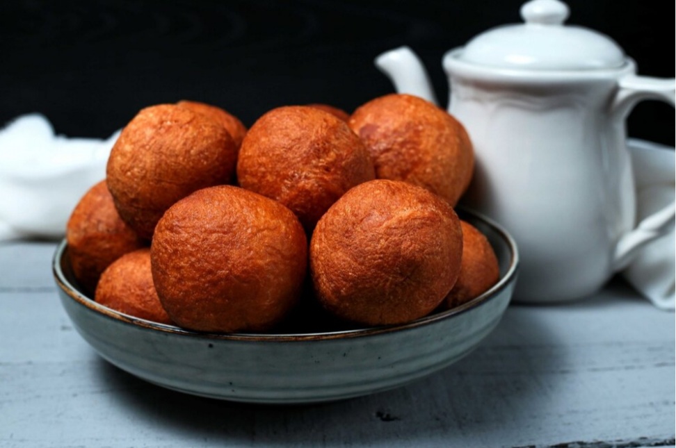 An easy way to prepare amagwinya/vetkoek for your family or business