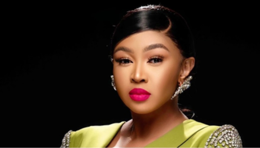 U-Ayanda Ncwane uphumela obala ngokuthola uthando