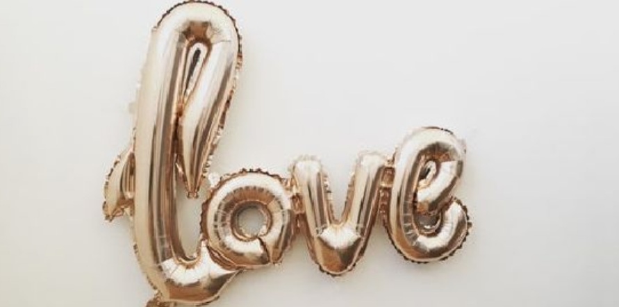 Signs your partner is possessive