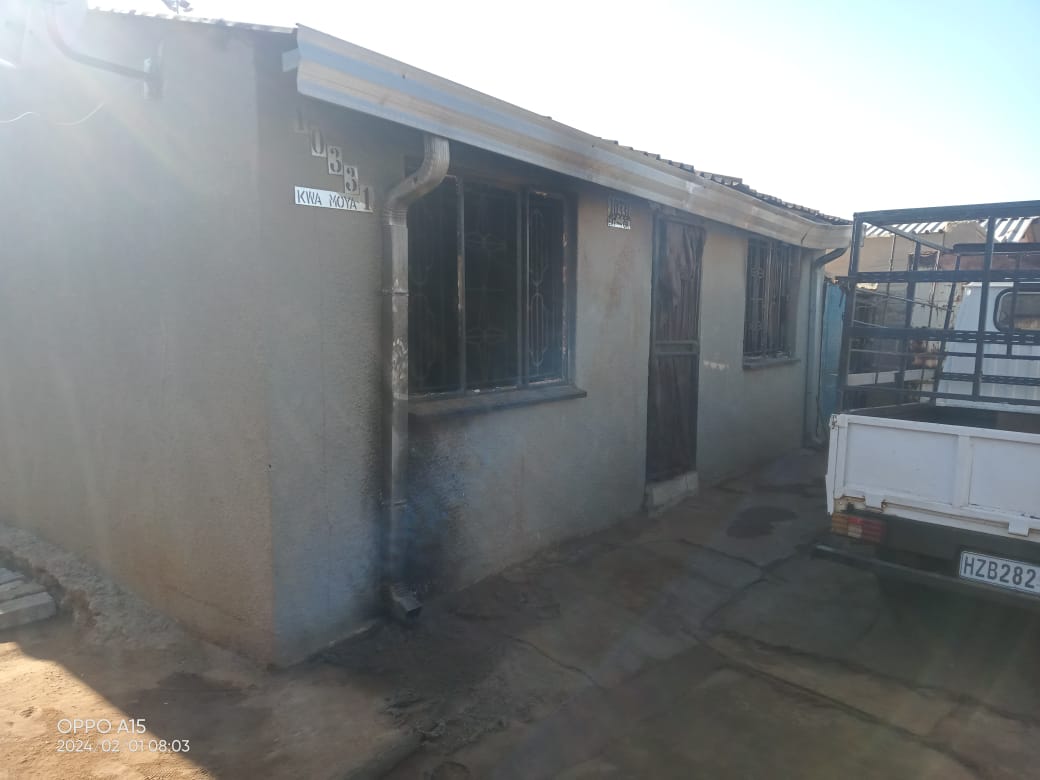 Suspected boyfriend sets partner’s residence ablaze, parents hospitalized in ICU from burns