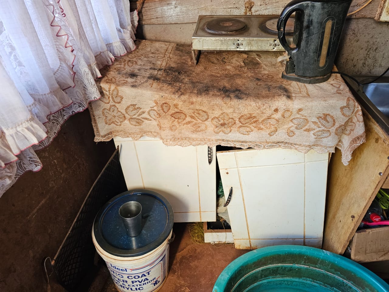 Family in Drieziek 4 appeals for assistance amid dire living conditions