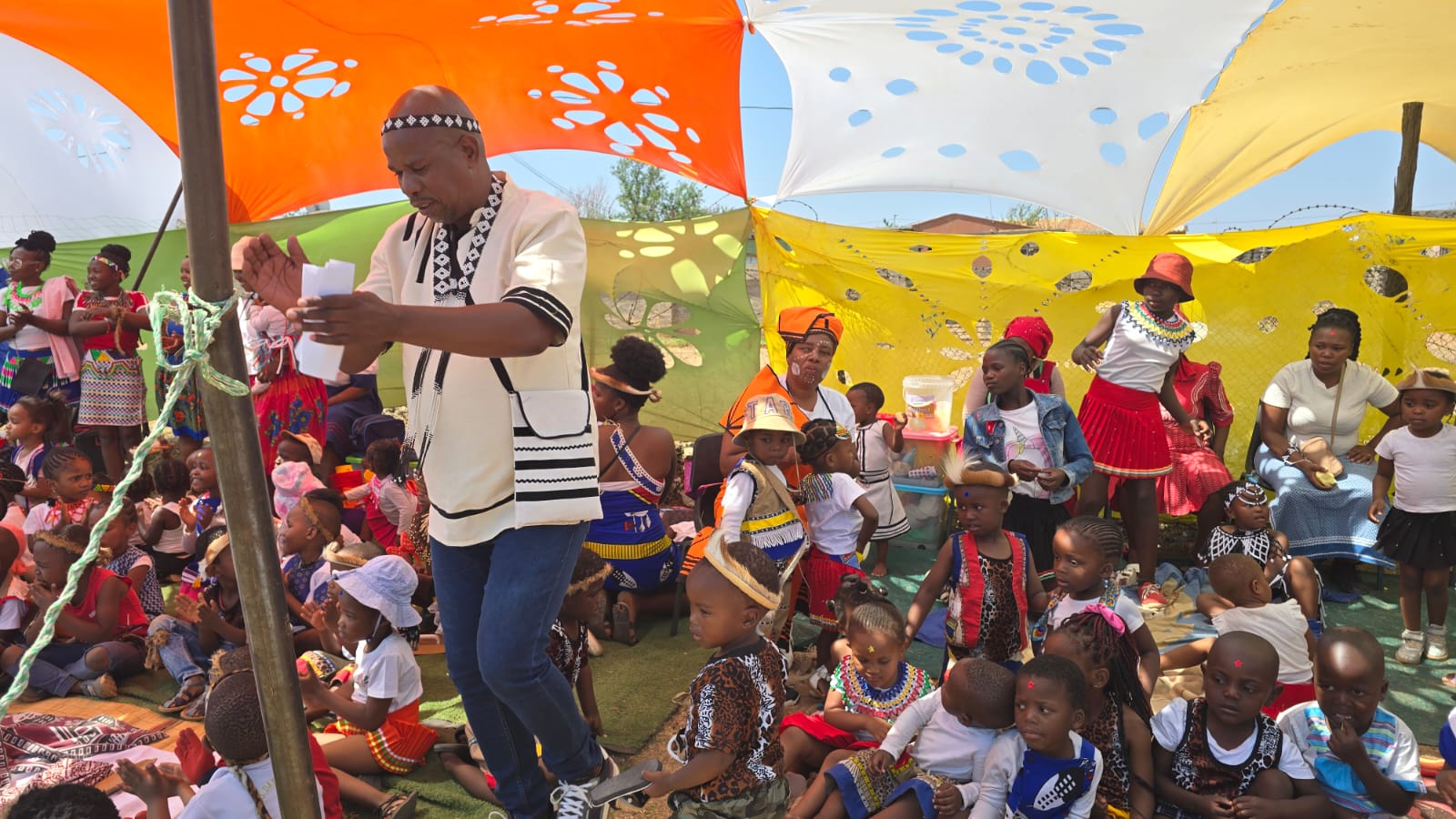 Councillor Mxolisi Ndzondo brings generations together for vibrant Heritage Day celebrations!