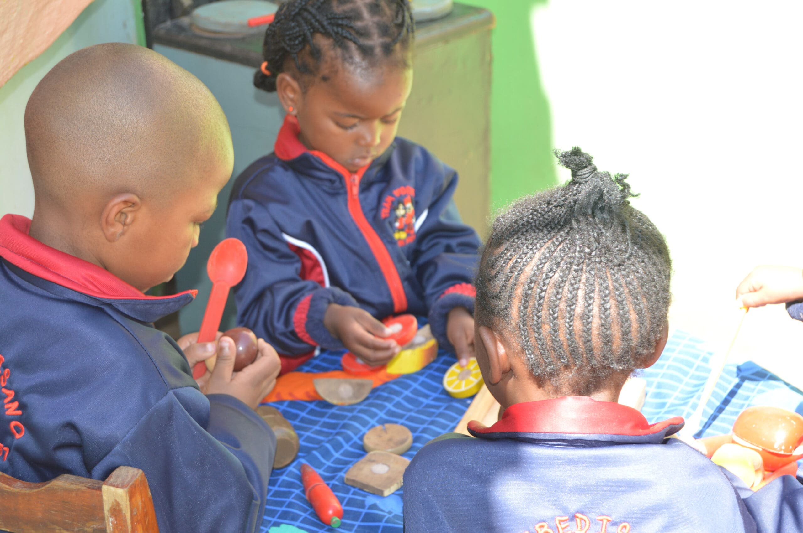 Sandpits and Story Circles – How Lenasia South and Orange Farm pre-schools are rewriting their own literacy story