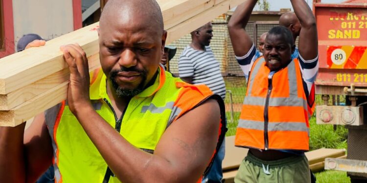 Community rallies to assist Drieziek resident with RDP house roof installation